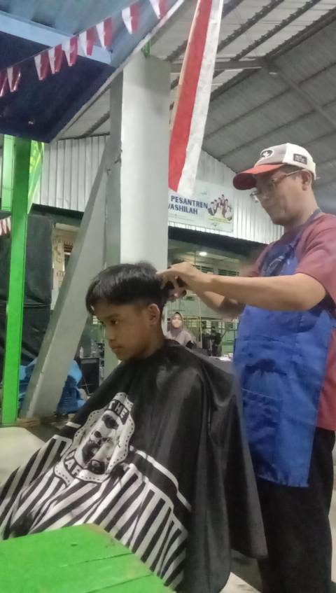 Pangkas rambut Asep kurnia